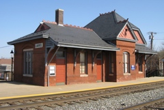 Laurel Train Station (26,312 bytes)